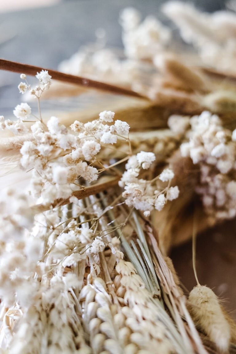 dried flowers on wreath